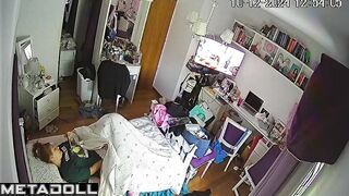 Her hands love to do it - hidden bedroom camera, solo
