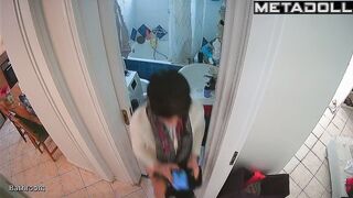 Her everyday life on the toilet - solo hidden camera