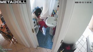 Toilet is the place for peeing and chatting, solo video