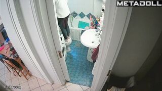 Her peeing is the property of hundreds of strangers