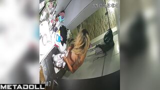 Her morning routine under the gaze of differente strangers