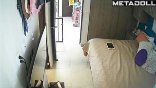 Blonde's in a good mood today and it shows / spy cam