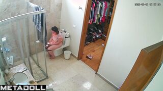 Chatting on the toilet is the greatest pleasure for her