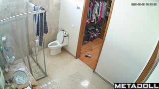 Babe was taking a shower and many eyes were looking at her