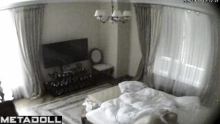 A wireless spy cam is hidden in the bedroom lamp, look