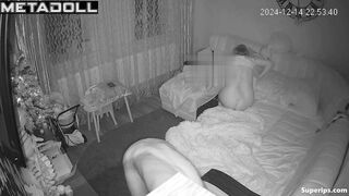 A chubby wife gives her husband a fantastic Christmas blowjob
