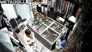 Asian lady is used to walking naked in any place, spy cam