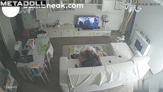Quick blowjob in the living room as a surprise, look