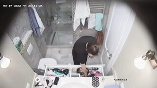 Georgia hidden toilet cam