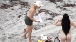 Voyeur swinger beach